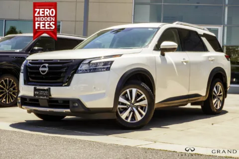 White 2023 Nissan Pathfinder SL for sale in Macon, GA