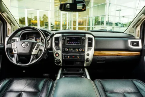 More photos of 2019 Nissan Titan SL at Grand Infiniti of Macon, GA