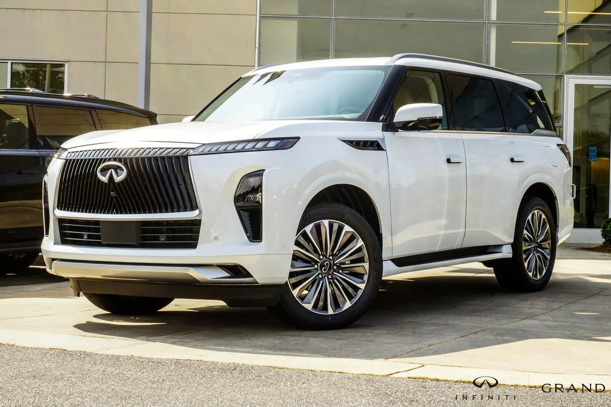 White 2027 INFINITI QX80 LUXE for sale in Macon, GA