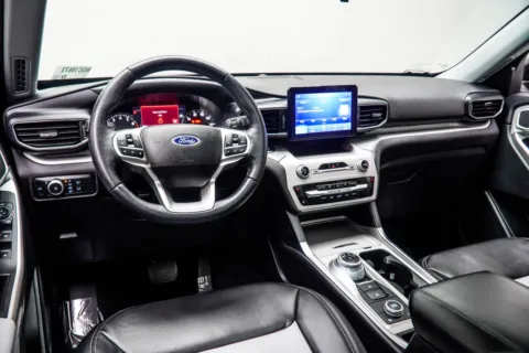More photos of 2022 Ford Explorer XLT at Grand Infiniti of Macon, GA