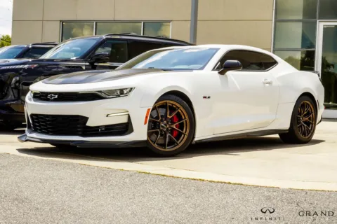 White 2021 Chevrolet Camaro SS for sale in Macon, GA
