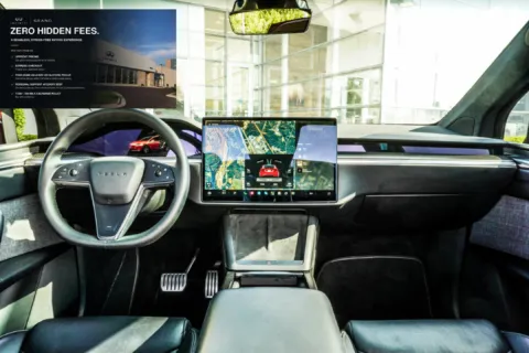 More photos of 2022 Tesla Model X Plaid at Grand Infiniti of Macon, GA
