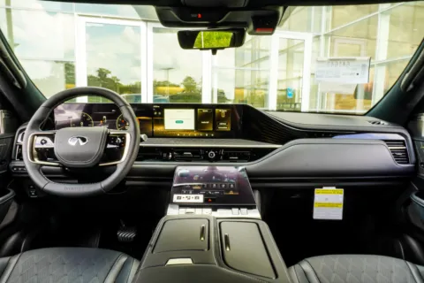 More photos of 2027 INFINITI QX80 AUTOGRAPH at Grand Infiniti of Macon, GA