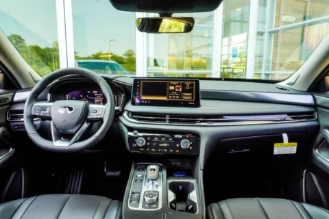 More photos of 2027 INFINITI QX60 LUXE at Grand Infiniti of Macon, GA