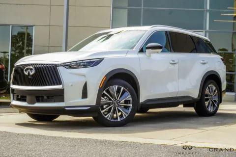 White 2027 INFINITI QX60 LUXE for sale in Macon, GA