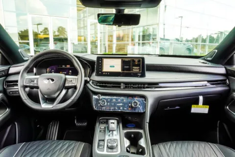 More photos of 2027 INFINITI QX65 AUTOGRAPH at Grand Infiniti of Macon, GA