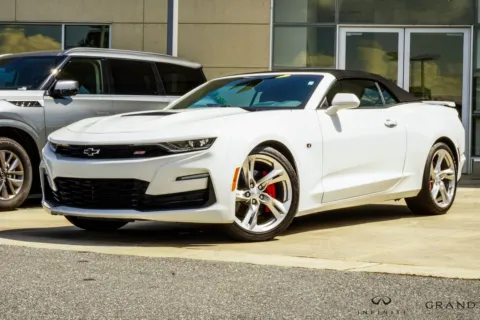 White 2023 Chevrolet Camaro SS for sale in Macon, GA