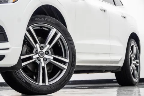 More photos of 2020 Volvo XC60 T5 Momentum at Grand Infiniti of Macon, GA