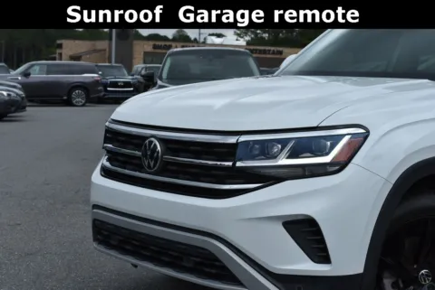 Photos of 2022 Volkswagen Atlas 3.6L V6 SE w/Technology for sale in Macon, GA at Grand Infiniti of Macon