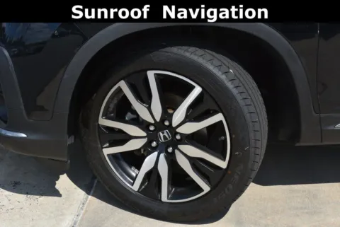 Another view of 2022 Honda Pilot Elite for sale in Macon, GA at Grand Infiniti of Macon