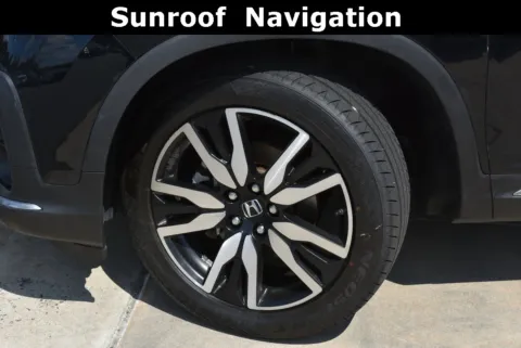 Another view of 2022 Honda Pilot Elite for sale in Macon, GA at Grand Infiniti of Macon