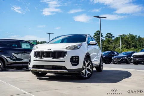 White 2017 Kia Sportage SX for sale in Macon, GA