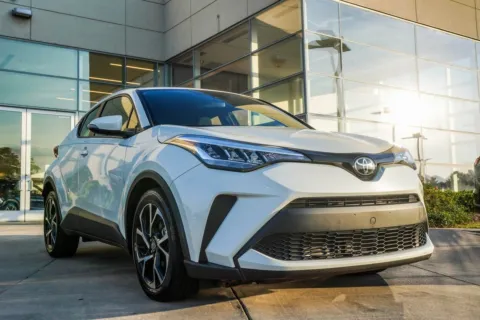 More photos of 2021 Toyota C-HR XLE at Grand Infiniti of Macon, GA