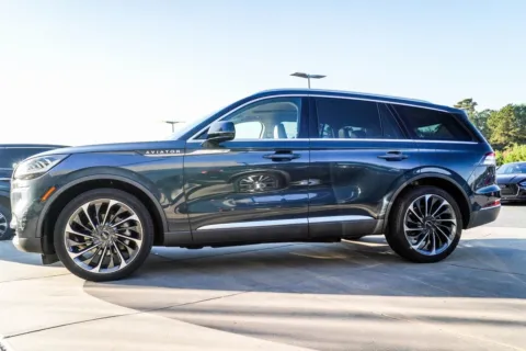 Another view of 2023 Lincoln Aviator Reserve for sale in Macon, GA at Grand Infiniti of Macon