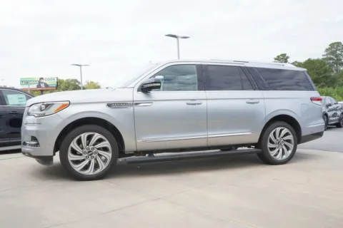 Another view of 2022 Lincoln Navigator L Reserve for sale in Macon, GA at Grand Infiniti of Macon