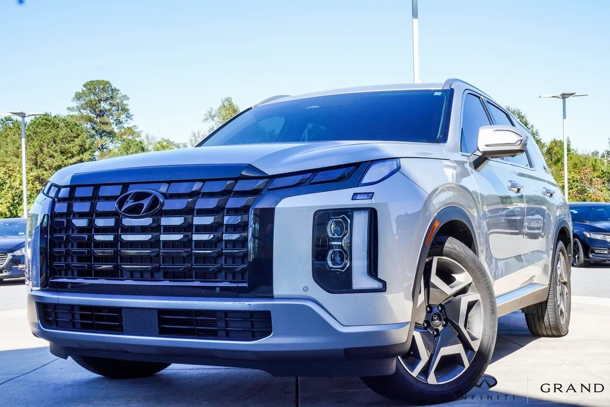 Silver 2024 Hyundai Palisade Limited for sale in Macon, GA