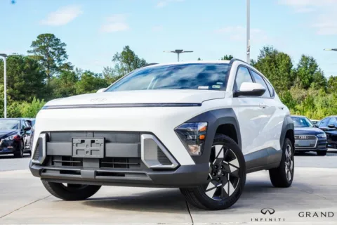 White 2025 Hyundai Kona SEL for sale in Macon, GA