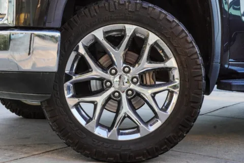 Photos of 2021 GMC Sierra 1500 SLT for sale in Macon, GA at Grand Infiniti of Macon