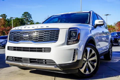 White 2020 Kia Telluride S for sale in Macon, GA