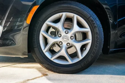 Photos of 2017 Chrysler Pacifica Touring L Plus for sale in Macon, GA at Grand Infiniti of Macon