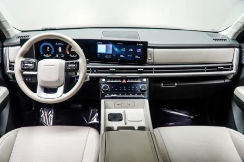 More photos of 2024 Hyundai Santa Fe SEL at Carvilla, GA