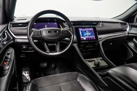 More photos of 2022 Jeep Grand Cherokee L Altitude at Carvilla, GA