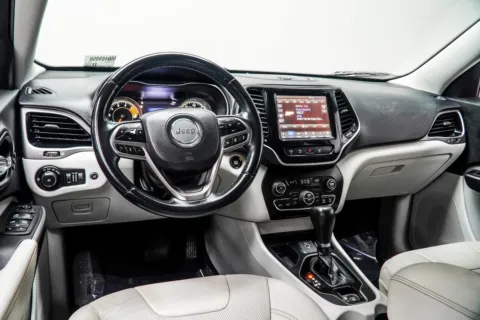 More photos of 2021 Jeep Cherokee Limited at Carvilla, GA