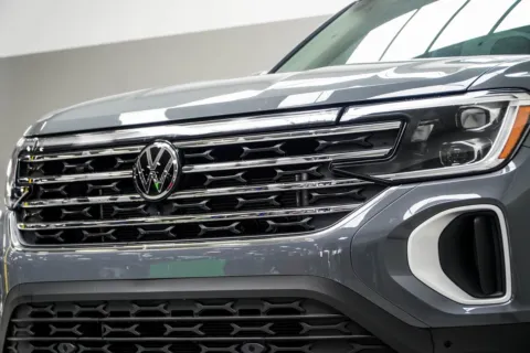 Photos of 2025 Volkswagen Atlas 2.0T SE w/Technology for sale in Kennesaw, GA at Carvilla