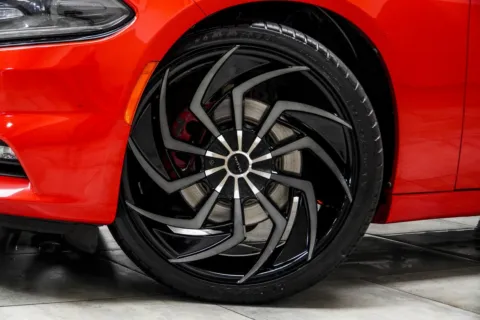 Another view of 2019 Dodge Charger SXT for sale in Kennesaw, GA at Carvilla