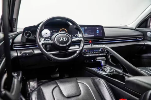 More photos of 2024 Hyundai Elantra Limited at Carvilla, GA