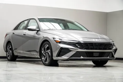 More photos of 2024 Hyundai Elantra Limited at Carvilla, GA