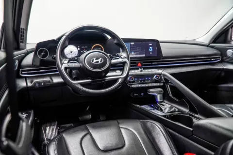 More photos of 2024 Hyundai Elantra Limited at Carvilla, GA