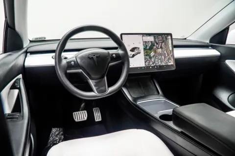 More photos of 2022 Tesla Model Y Performance at Carvilla, GA