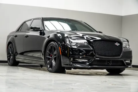 More photos of 2023 Chrysler 300 C at Carvilla, GA