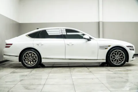 More photos of 2023 Genesis G80 2.5T at Carvilla, GA