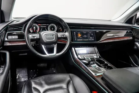 More photos of 2022 Audi Q8 55 Premium Plus at Carvilla, GA