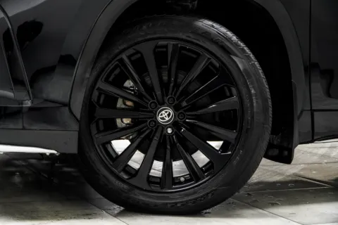 Another view of 2024 Toyota Highlander XSE for sale in Kennesaw, GA at Carvilla