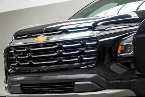 Photos of 2025 Chevrolet Equinox LT for sale in Kennesaw, GA at Carvilla