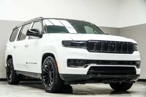 More photos of 2023 Jeep Grand Wagoneer Series III at Carvilla, GA