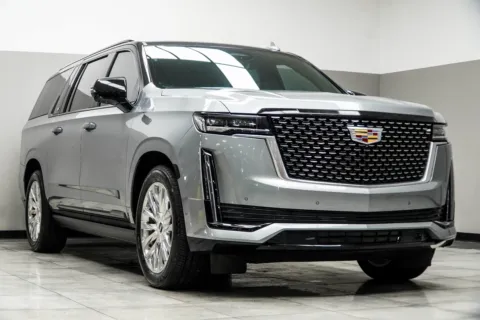 More photos of 2023 Cadillac Escalade ESV Premium at Carvilla, GA