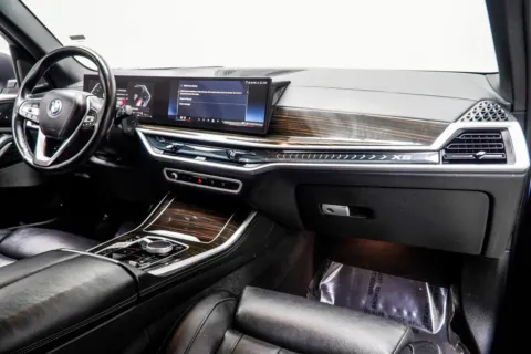 More photos of 2025 BMW X5 xDrive50e at Carvilla, GA