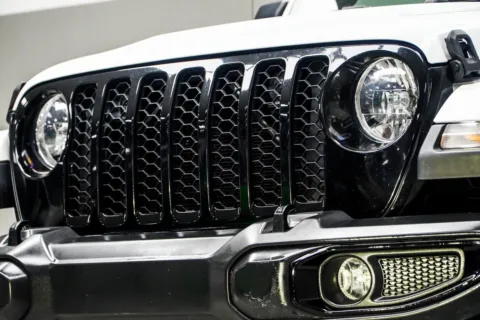 Photos of 2022 Jeep Gladiator Willys for sale in Kennesaw, GA at Carvilla