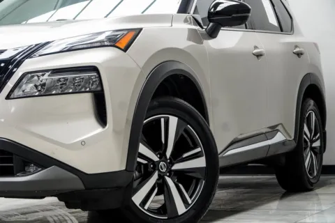 Another view of 2021 Nissan Rogue SL for sale in Kennesaw, GA at Carvilla