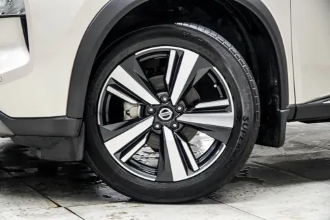 More photos of 2021 Nissan Rogue SL at Carvilla, GA