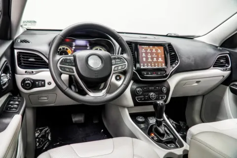 More photos of 2021 Jeep Cherokee Limited at Carvilla, GA