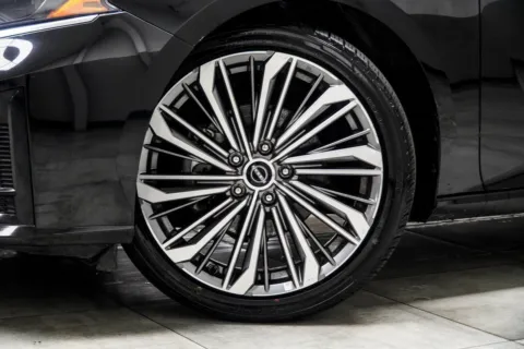 Another view of 2023 Nissan Altima 2.5 SL for sale in Kennesaw, GA at Carvilla