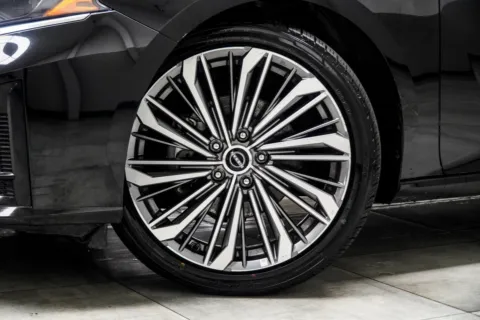 Another view of 2023 Nissan Altima 2.5 SL for sale in Kennesaw, GA at Carvilla