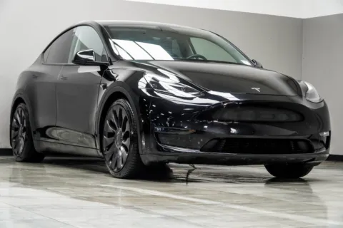 More photos of 2021 Tesla Model Y Performance at Carvilla, GA