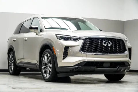 More photos of 2023 INFINITI QX60 LUXE at Carvilla, GA