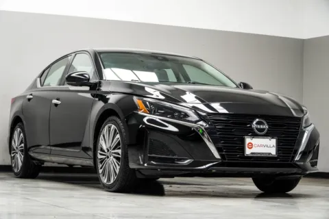 More photos of 2023 Nissan Altima 2.5 SL at Carvilla, GA